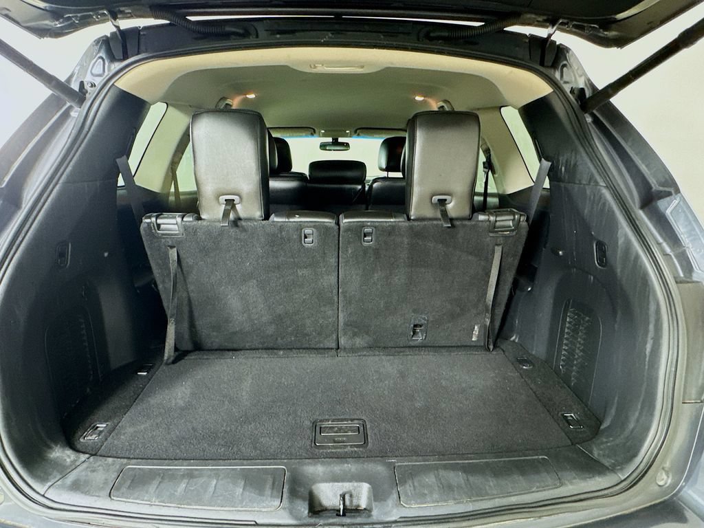 Used 2013 Nissan Pathfinder SL FWD image 32