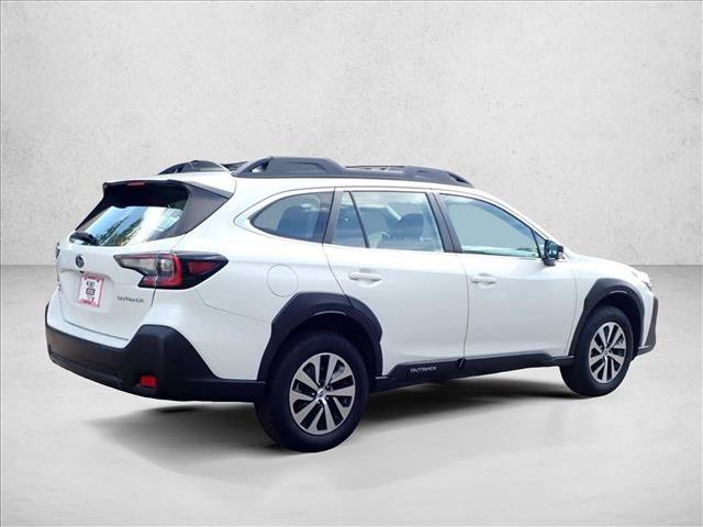 Used 2024 Subaru Outback AWD/4WD image 4