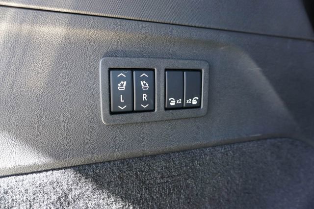 Used 2025 Cadillac Escalade IQ Sport 1 image 9