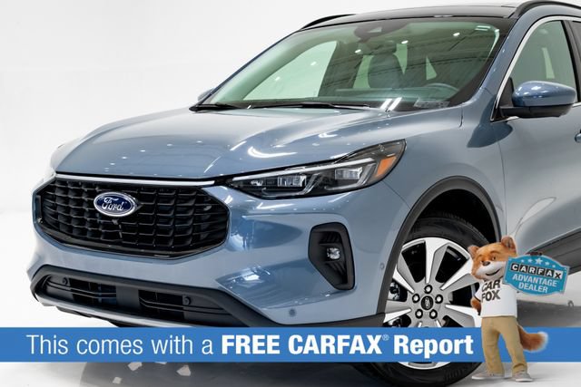 Used 2024 Ford Escape Platinum w/ Premium Technology Package AWD/4WD image 2