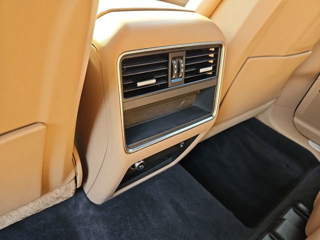 Used 2023 Porsche Cayenne Platinum Edition image 14