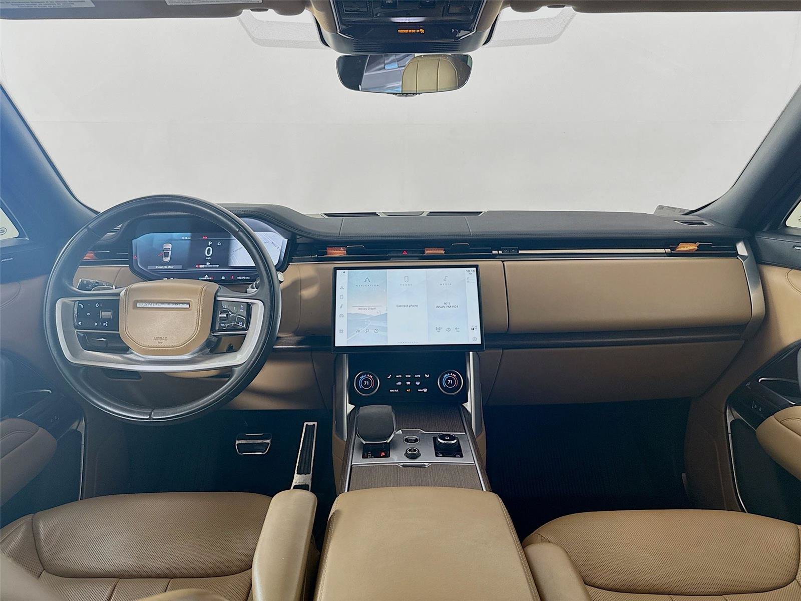 Used 2023 Land Rover Range Rover SE AWD/4WD image 3