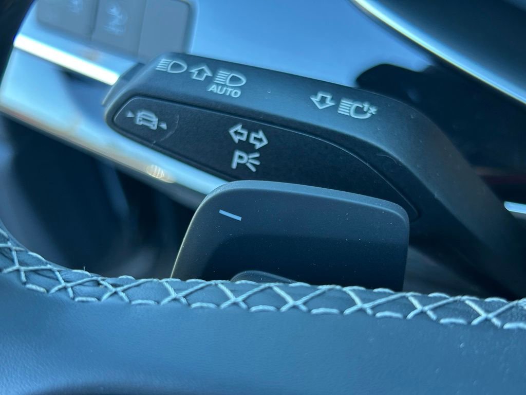 New 2025 Audi Q8 Premium image 18