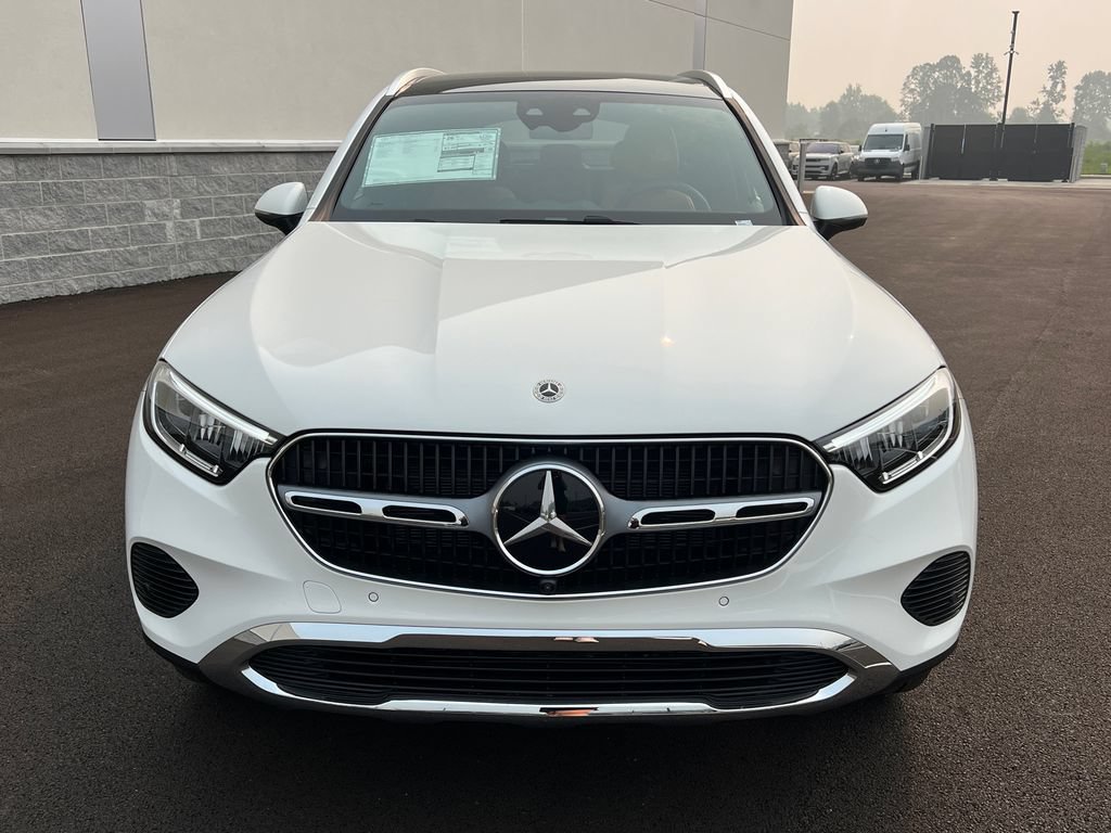 New 2026 Mercedes-Benz GLC 300 4MATIC image 3