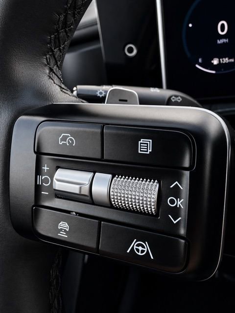 Used 2024 Hyundai Santa Fe Limited image 28