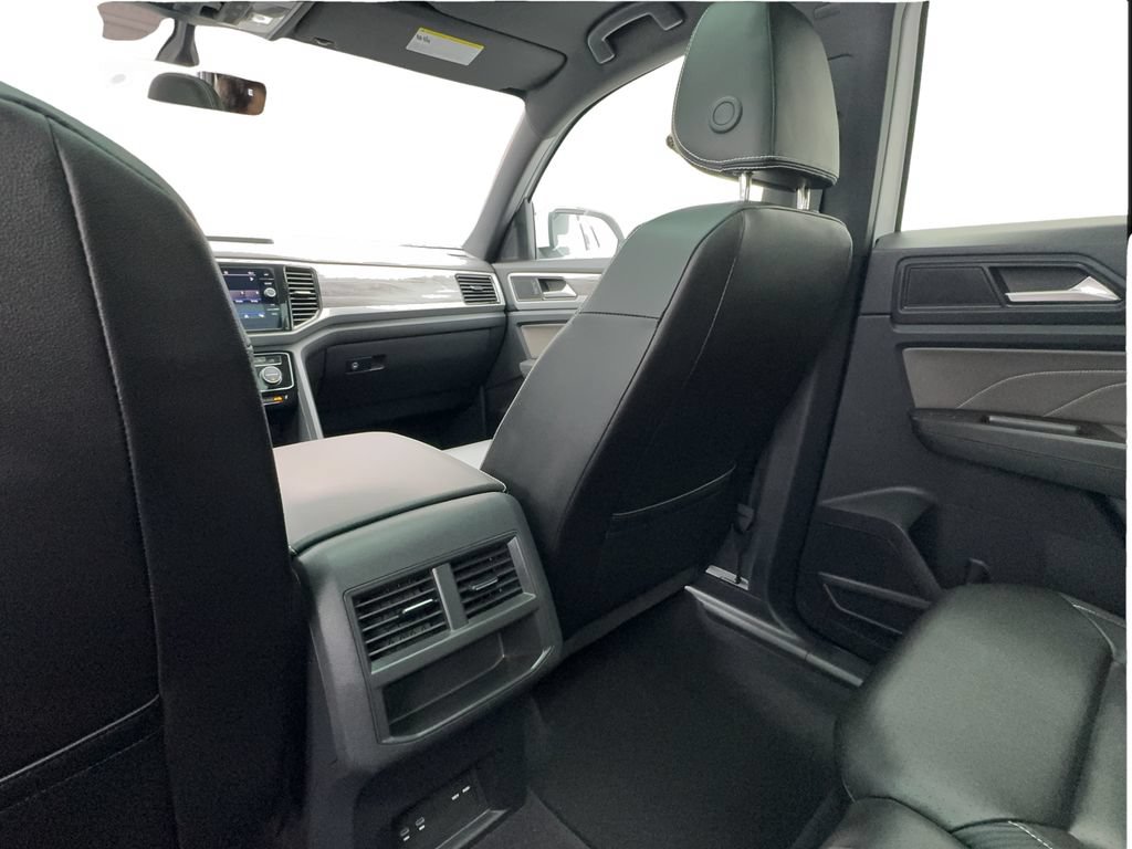 Used 2023 Volkswagen Atlas Cross Sport SE w/ Panoramic Sunroof Package FWD image 42