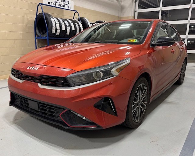 Used 2023 Kia Forte GT-Line w/ GT-Line Premium Package image 2