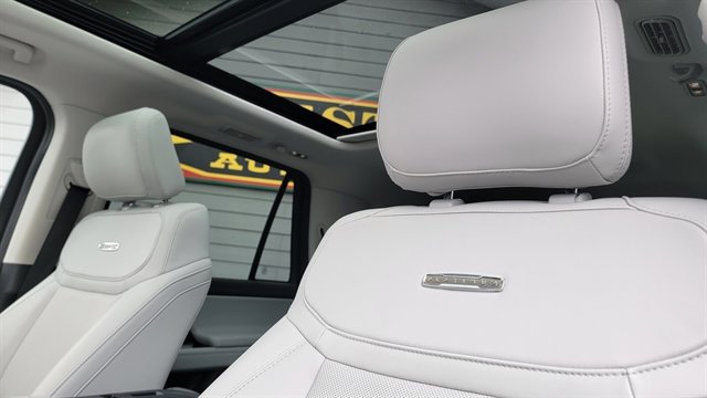 Used 2025 Ford Expedition Max Platinum image 25