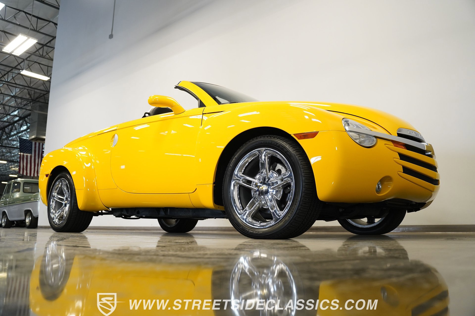 Used 2005 Chevrolet SSR w/ Preferred Equipment Group image 22
