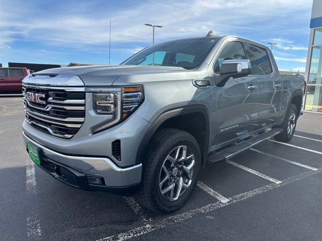 Used 2023 GMC Sierra 1500 SLT image 4