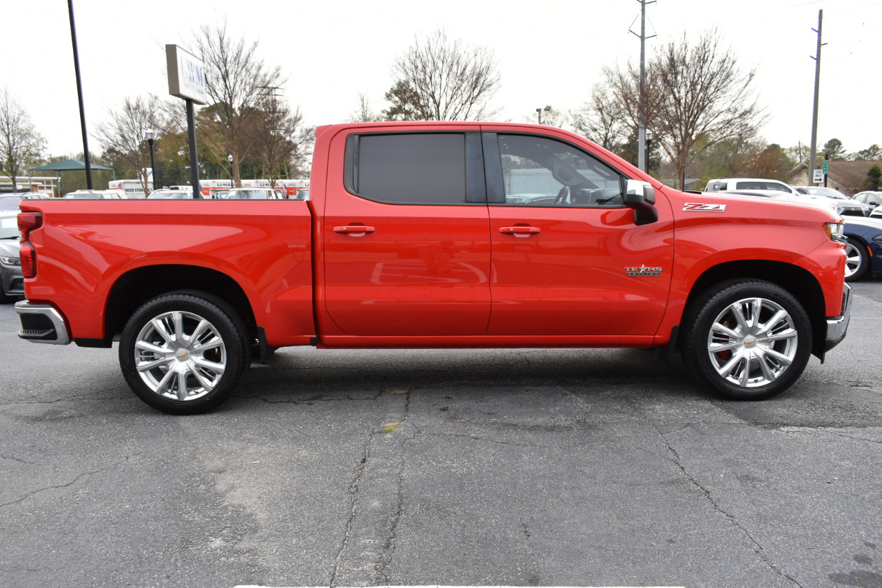 Used 2019 Chevrolet Silverado 1500 LT w/ Texas Edition image 5