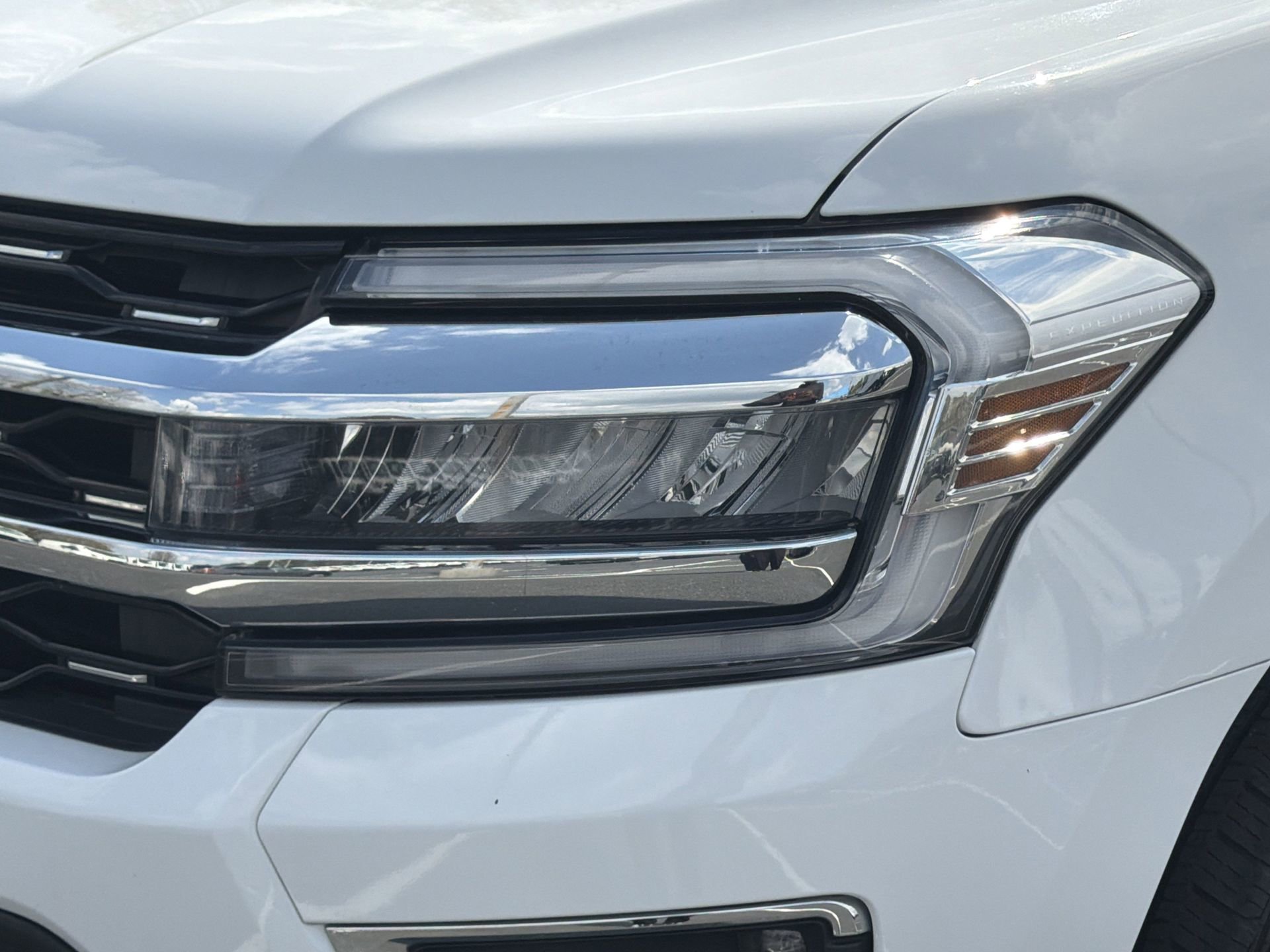 Certified 2024 Ford Expedition Limited image 41