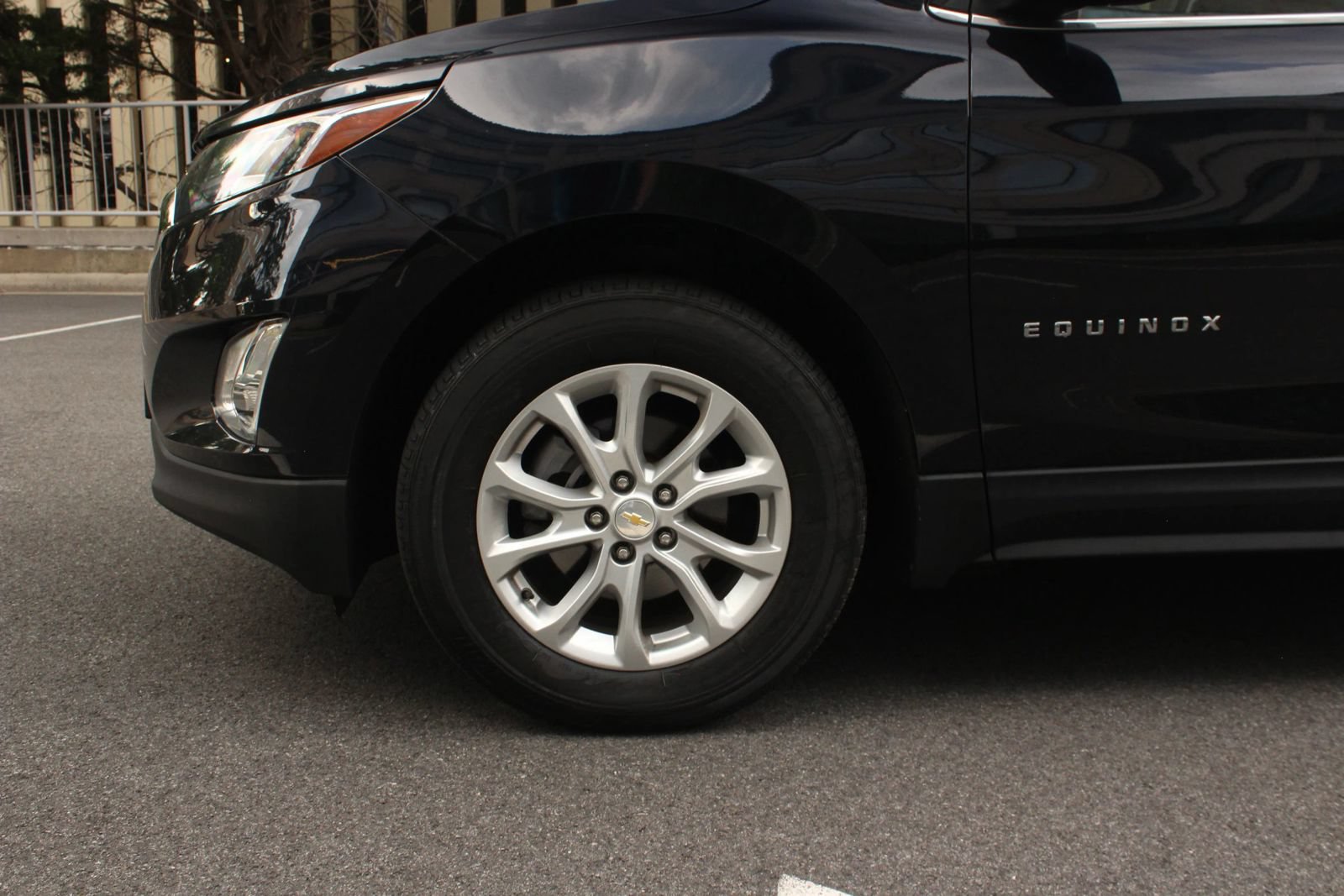 Used 2020 Chevrolet Equinox LT w/ LPO, Floor Liner Package AWD/4WD image 11