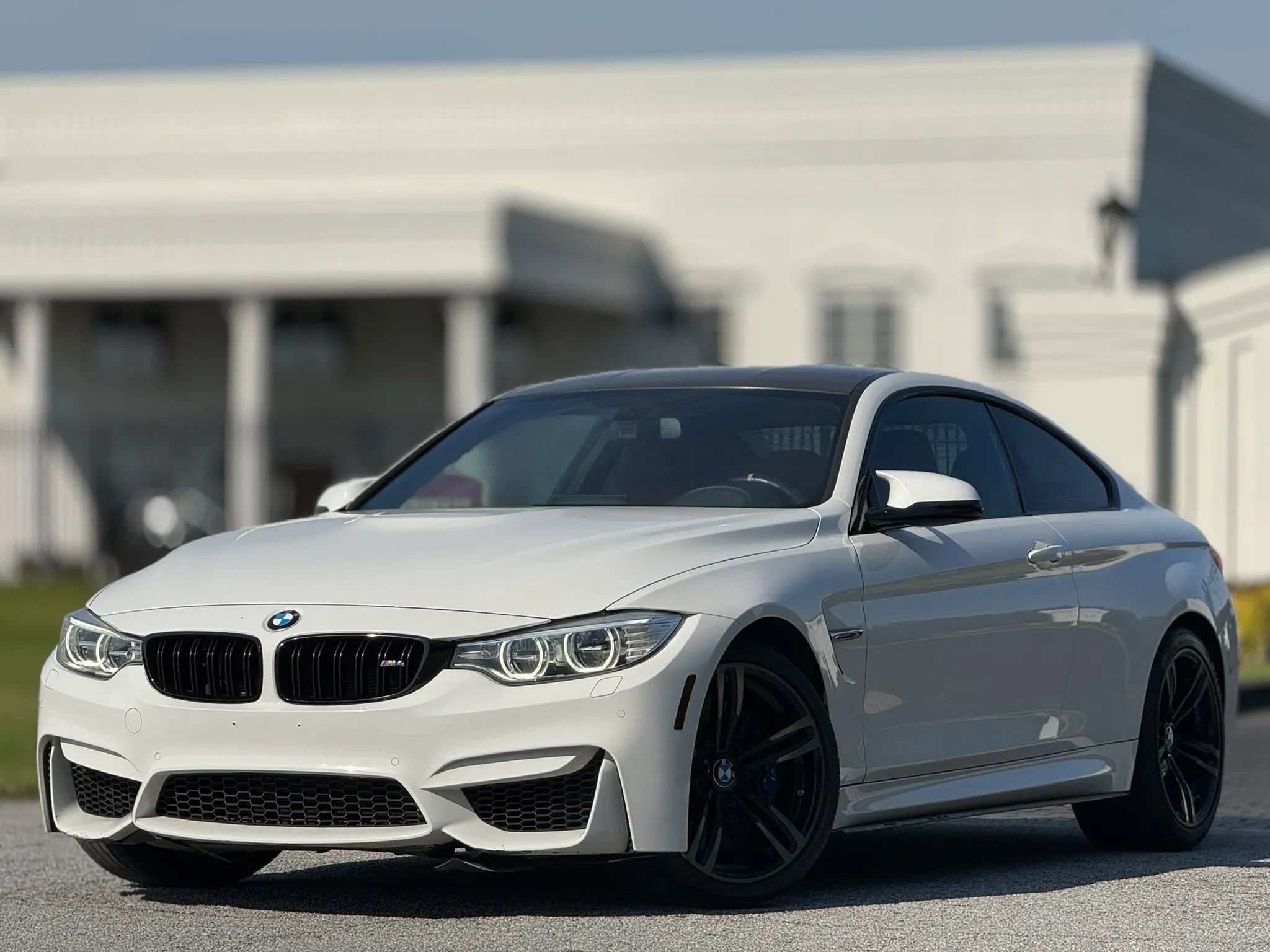 Used 2016 BMW M4 Coupe RWD image 2