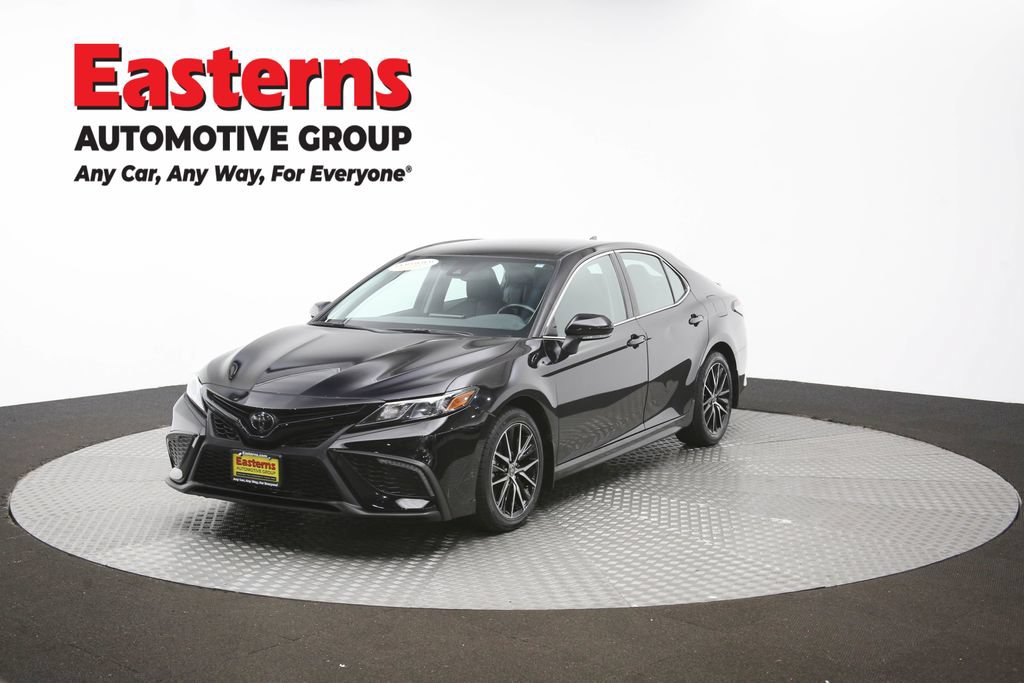 Used 2024 Toyota Camry SE w/ Cold Weather Package FWD image 54