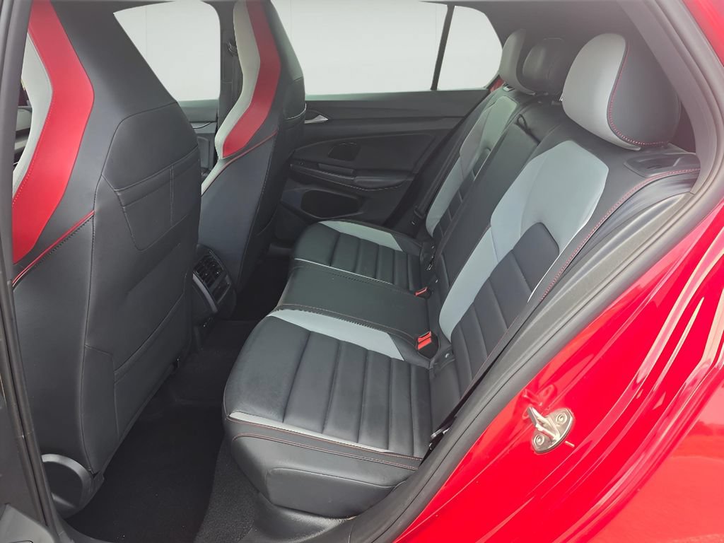 Used 2024 Volkswagen GTI SE FWD image 17