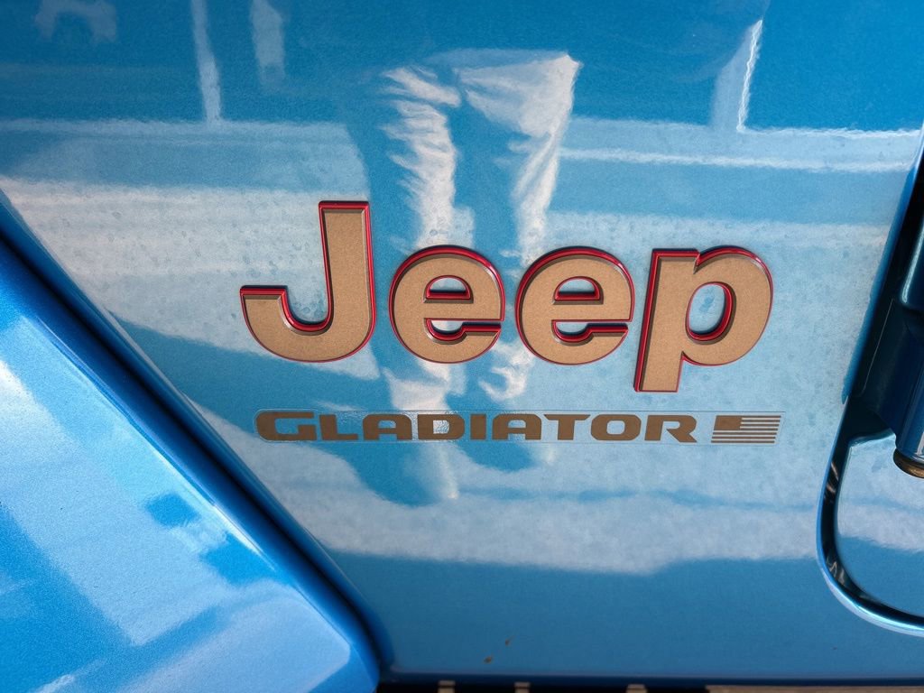Used 2024 Jeep Gladiator Rubicon AWD/4WD image 17