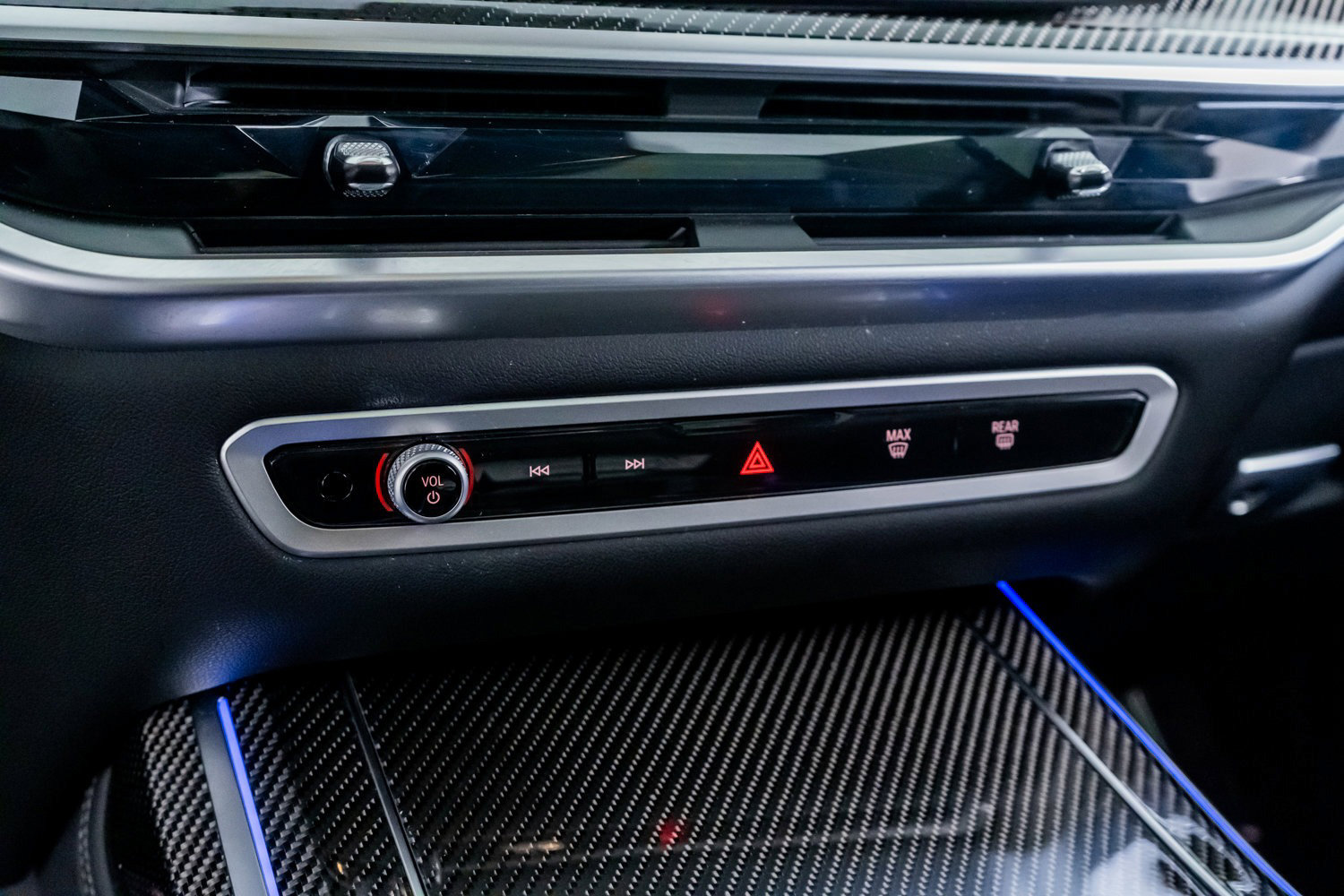 Used 2025 BMW X7 M60i image 55