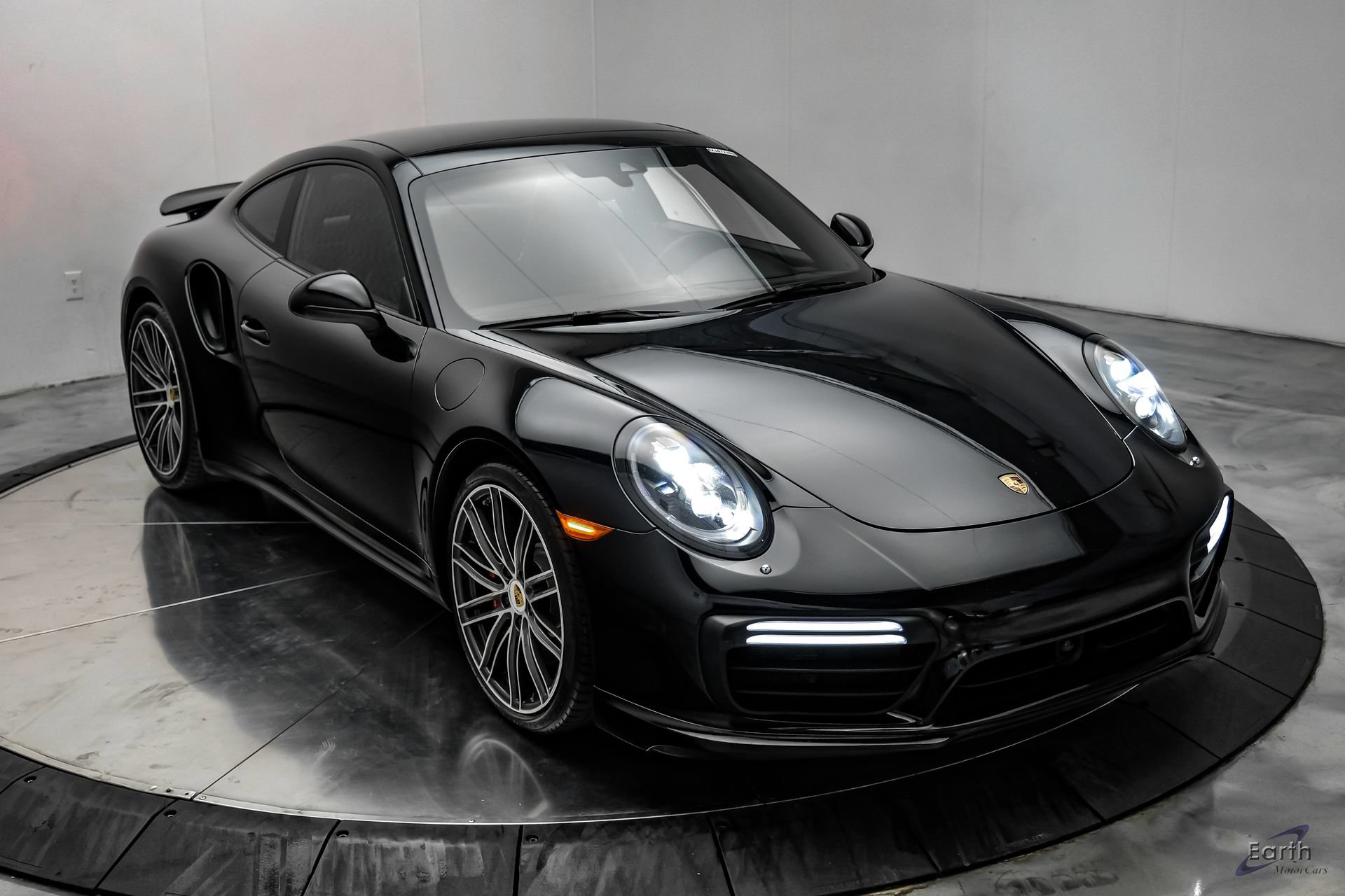 Used 2017 Porsche 911 Turbo AWD/4WD image 24