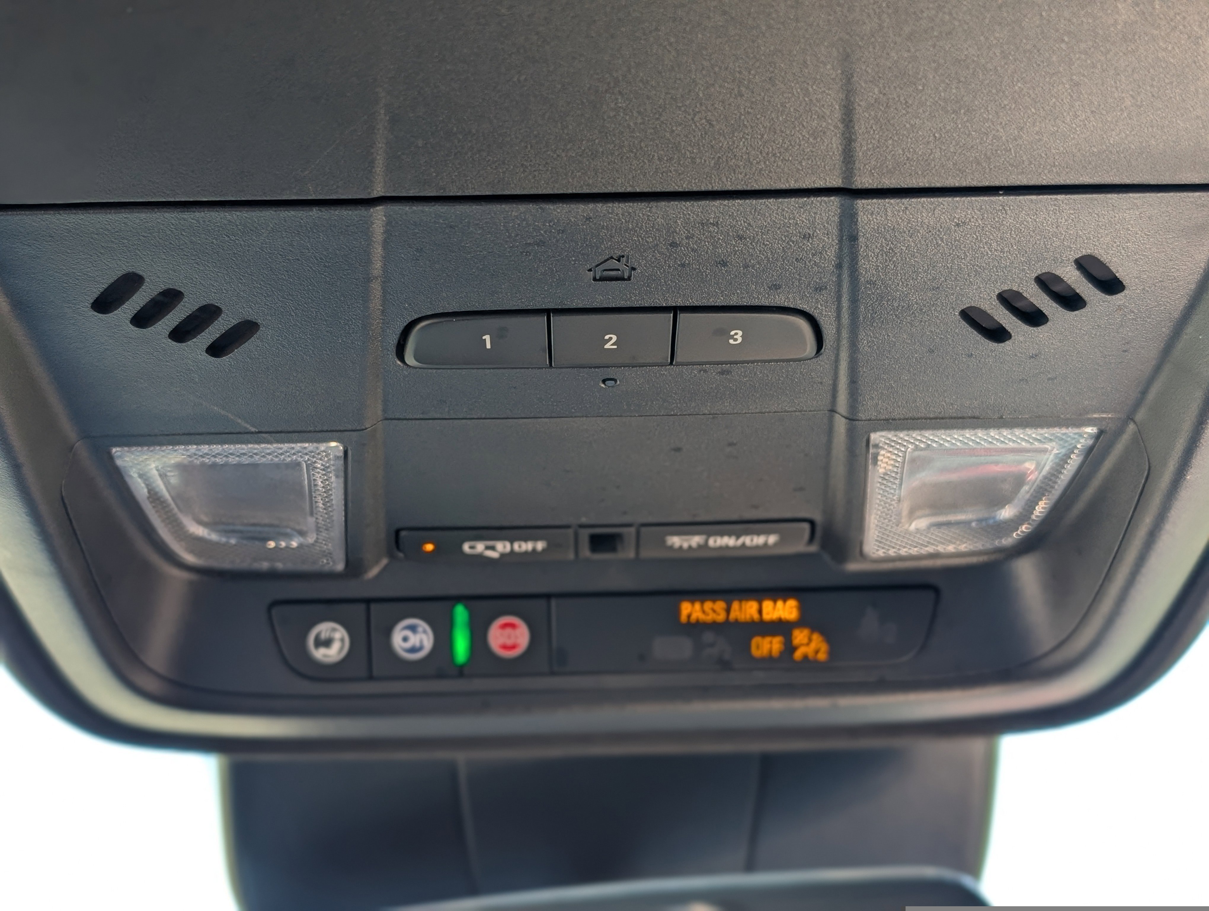 Used 2024 Cadillac XT4 Premium Luxury image 27