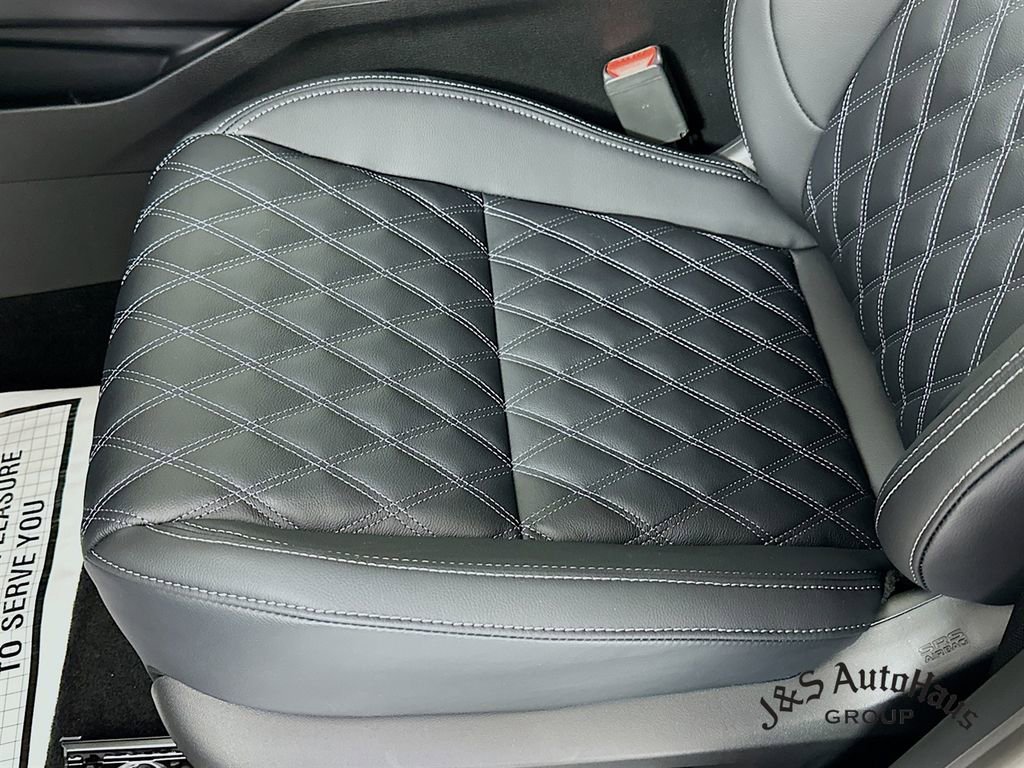 Used 2024 Mitsubishi Outlander SEL image 24
