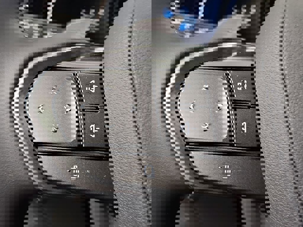 New 2026 Lexus RX 450h AWD image 17