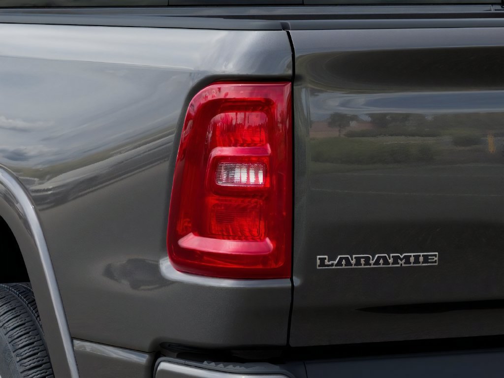 New 2026 RAM 1500 Laramie w/ Laramie Preferred Package AWD/4WD image 9
