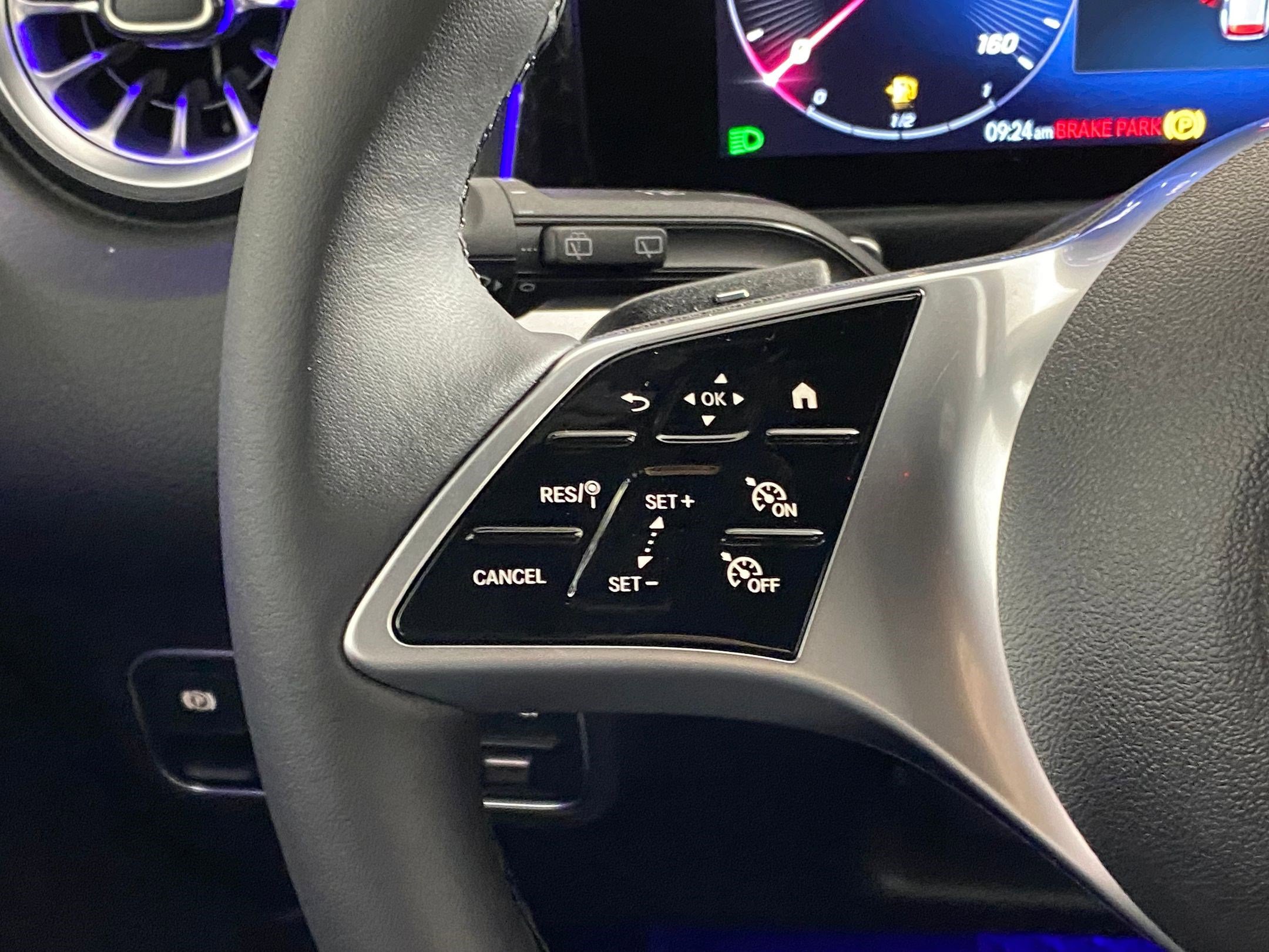 New 2025 Mercedes-Benz GLB 250 4MATIC image 16