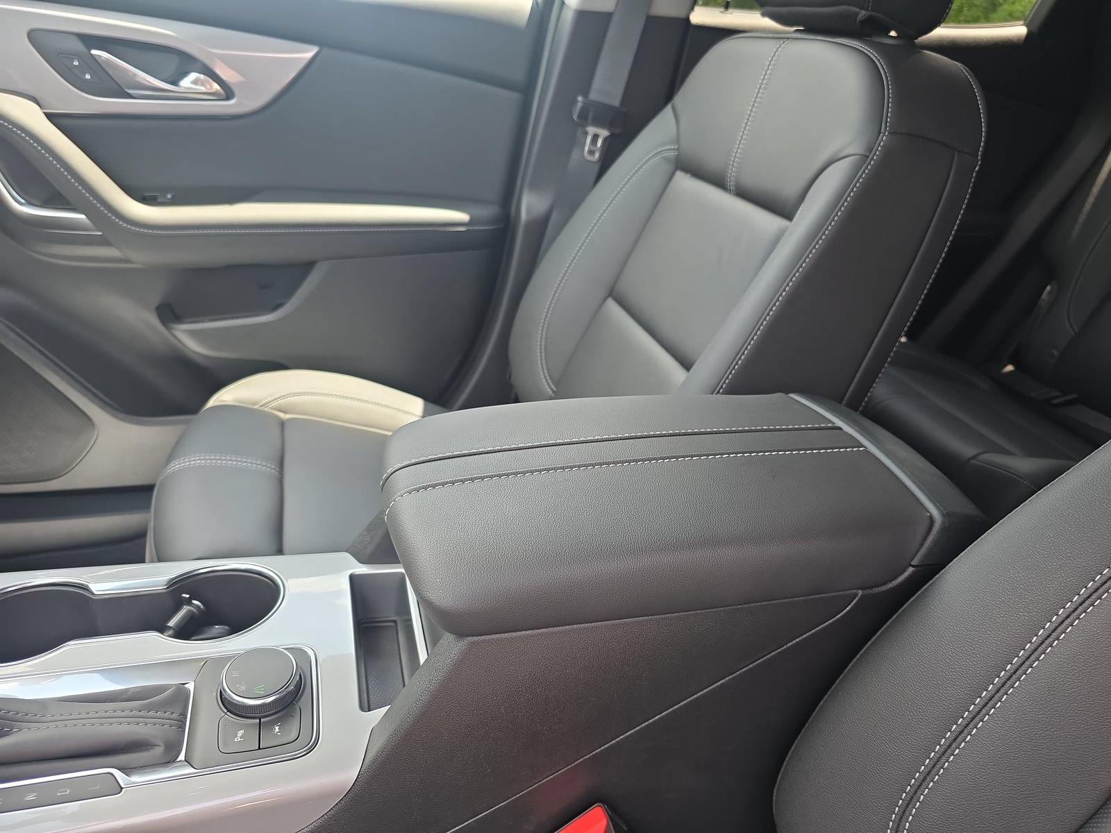 New 2026 Chevrolet Blazer LT FWD image 23