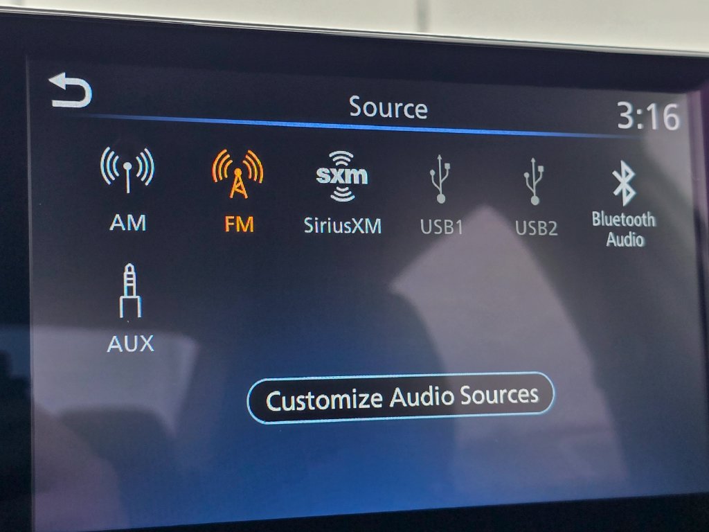 Used 2025 Nissan Sentra SR FWD image 23
