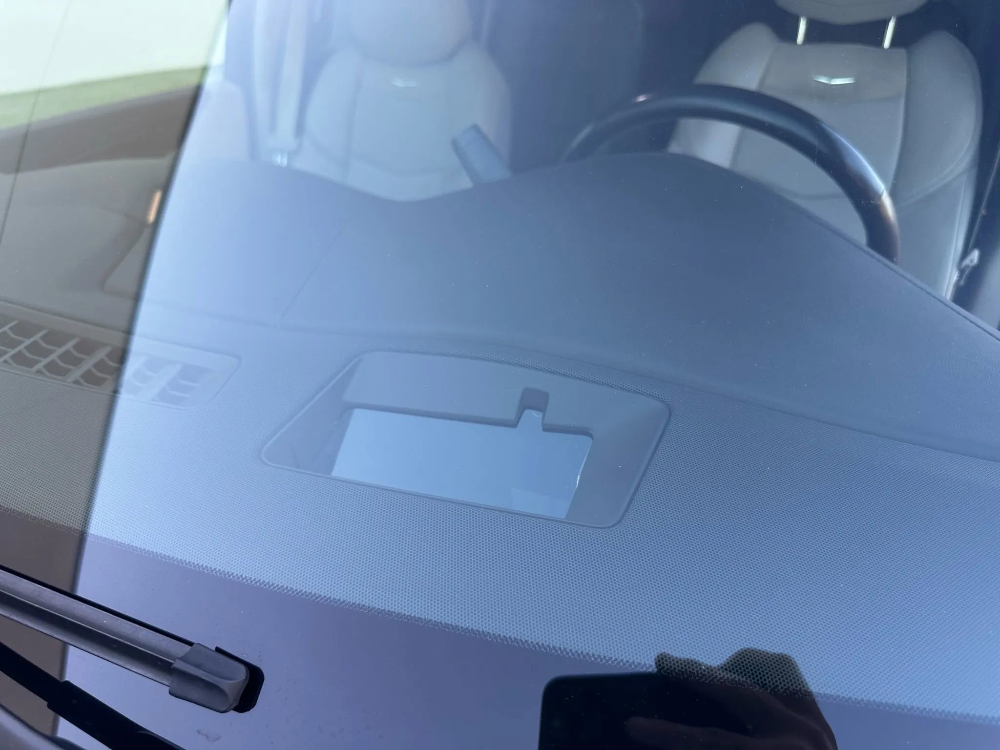 Used 2015 Cadillac Escalade Luxury image 31