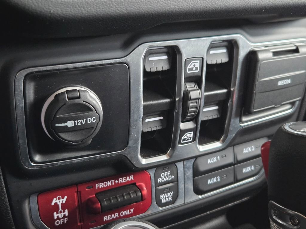 Used 2025 Jeep Wrangler Unlimited Rubicon image 11