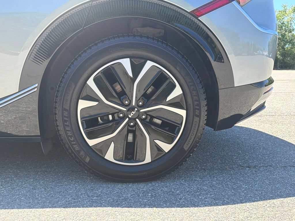 Used 2022 Kia EV6 Wind AWD/4WD image 10