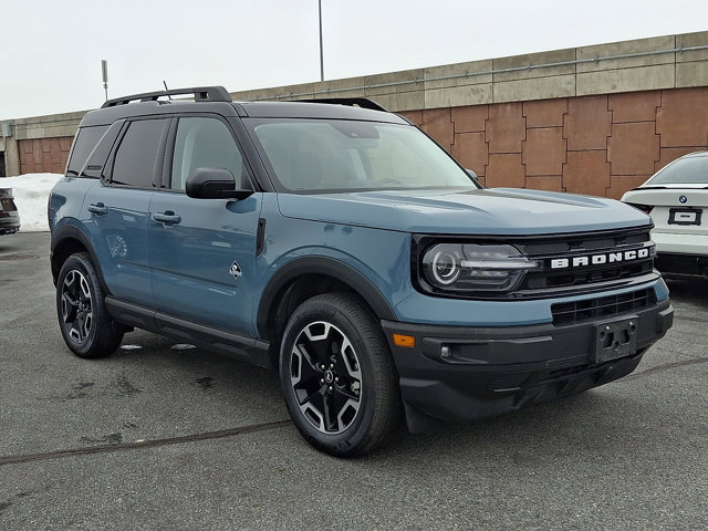 Used 2023 Ford Bronco Sport Outer Banks w/ Tech Package image 1