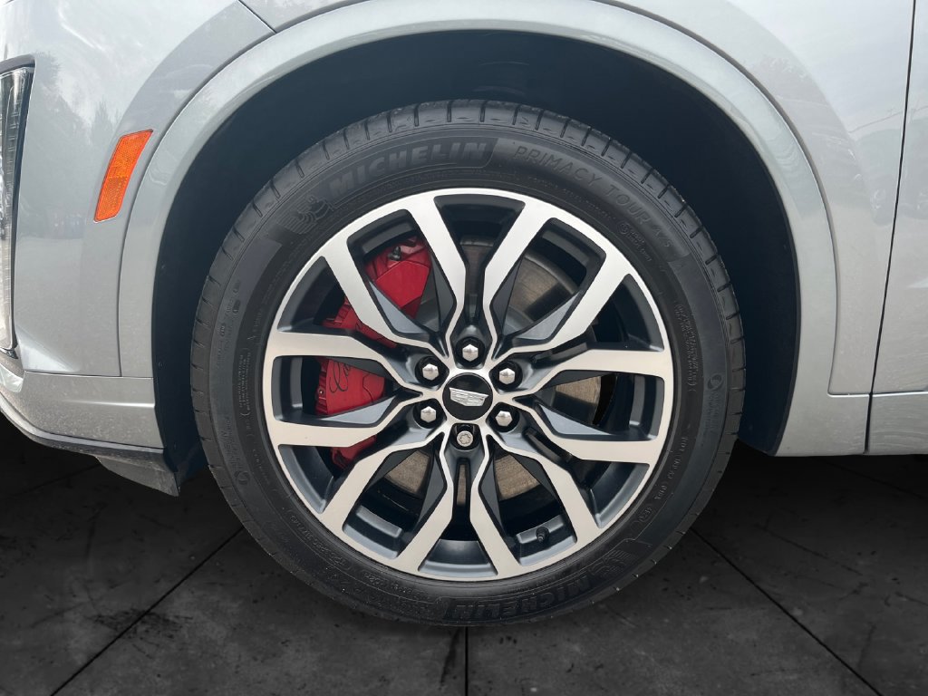 Used 2025 Cadillac XT6 Sport AWD/4WD image 14