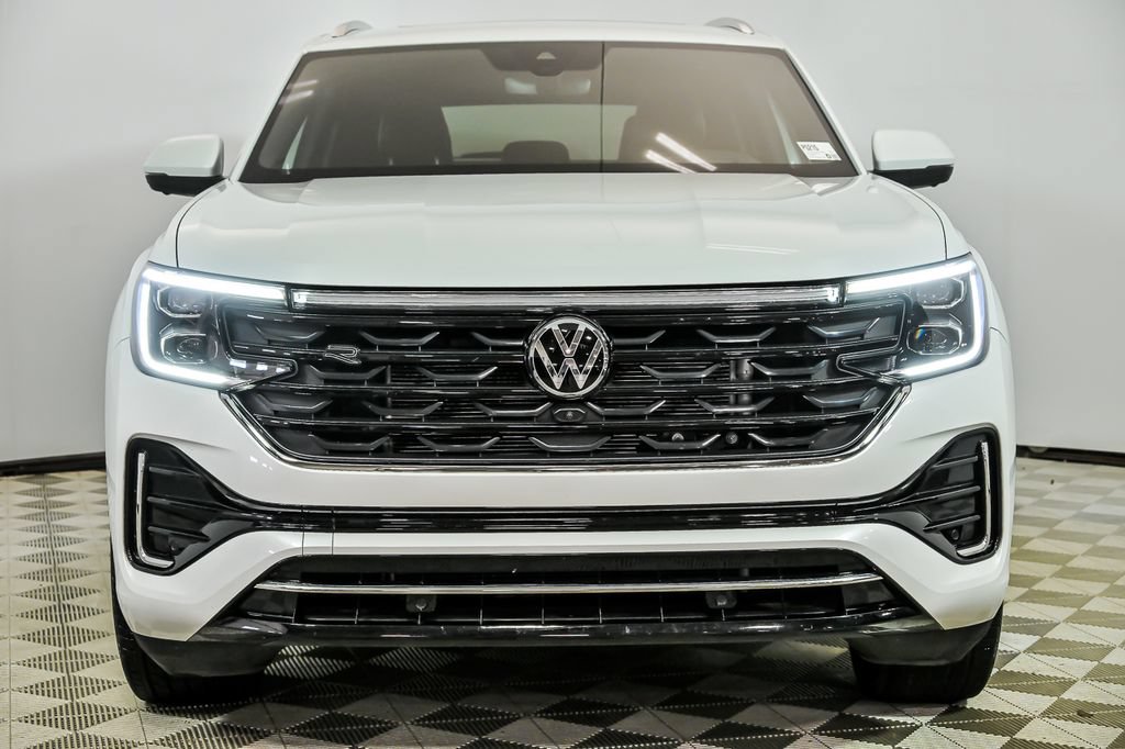 Certified 2025 Volkswagen Atlas Cross Sport SEL Premium R-Line AWD/4WD image 4