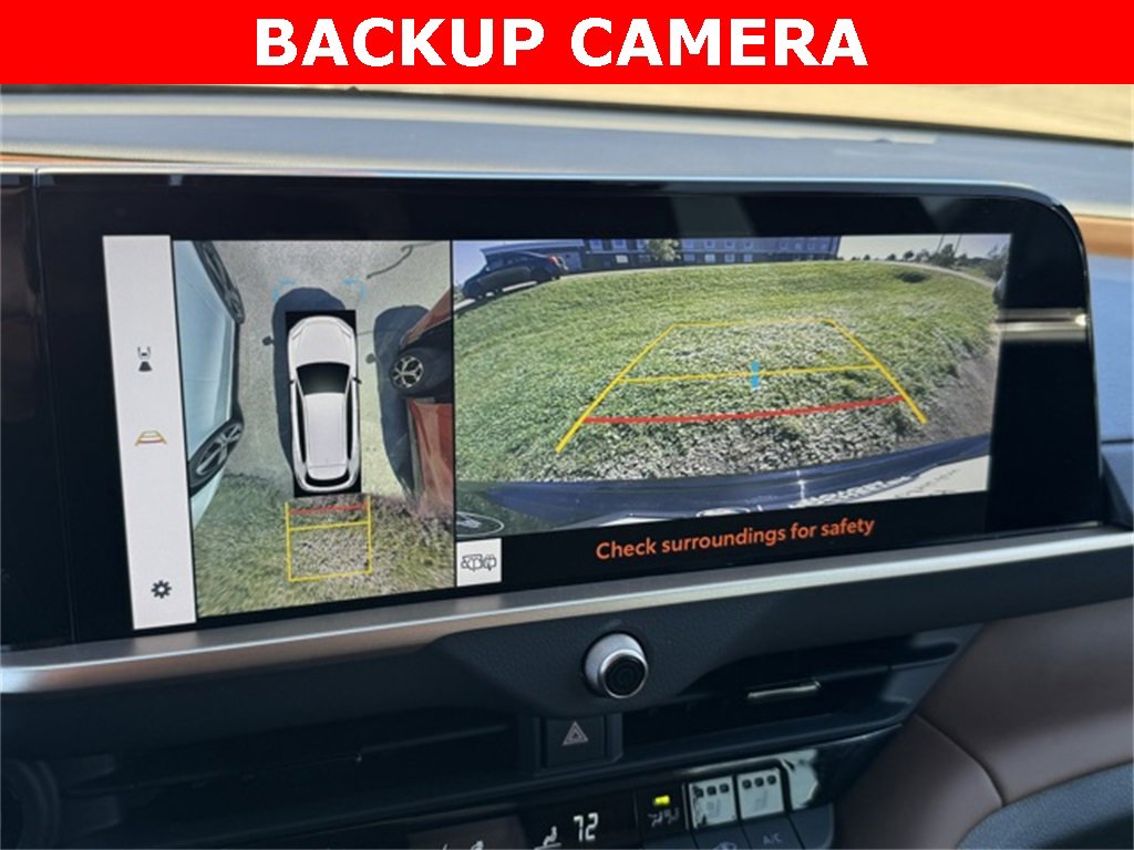 Certified 2025 Toyota Crown Signia image 4