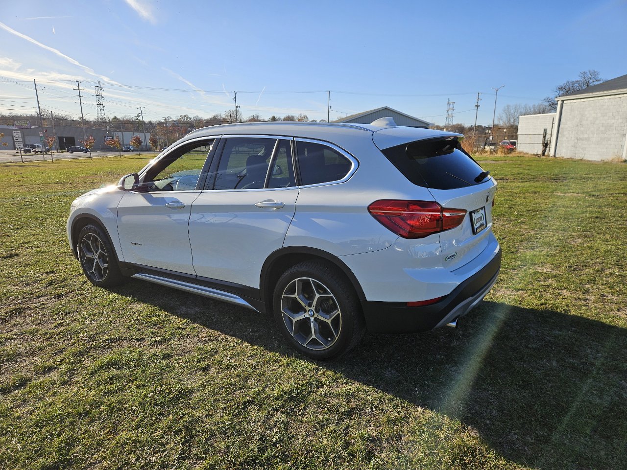 Used 2018 BMW X1 xDrive28i image 3
