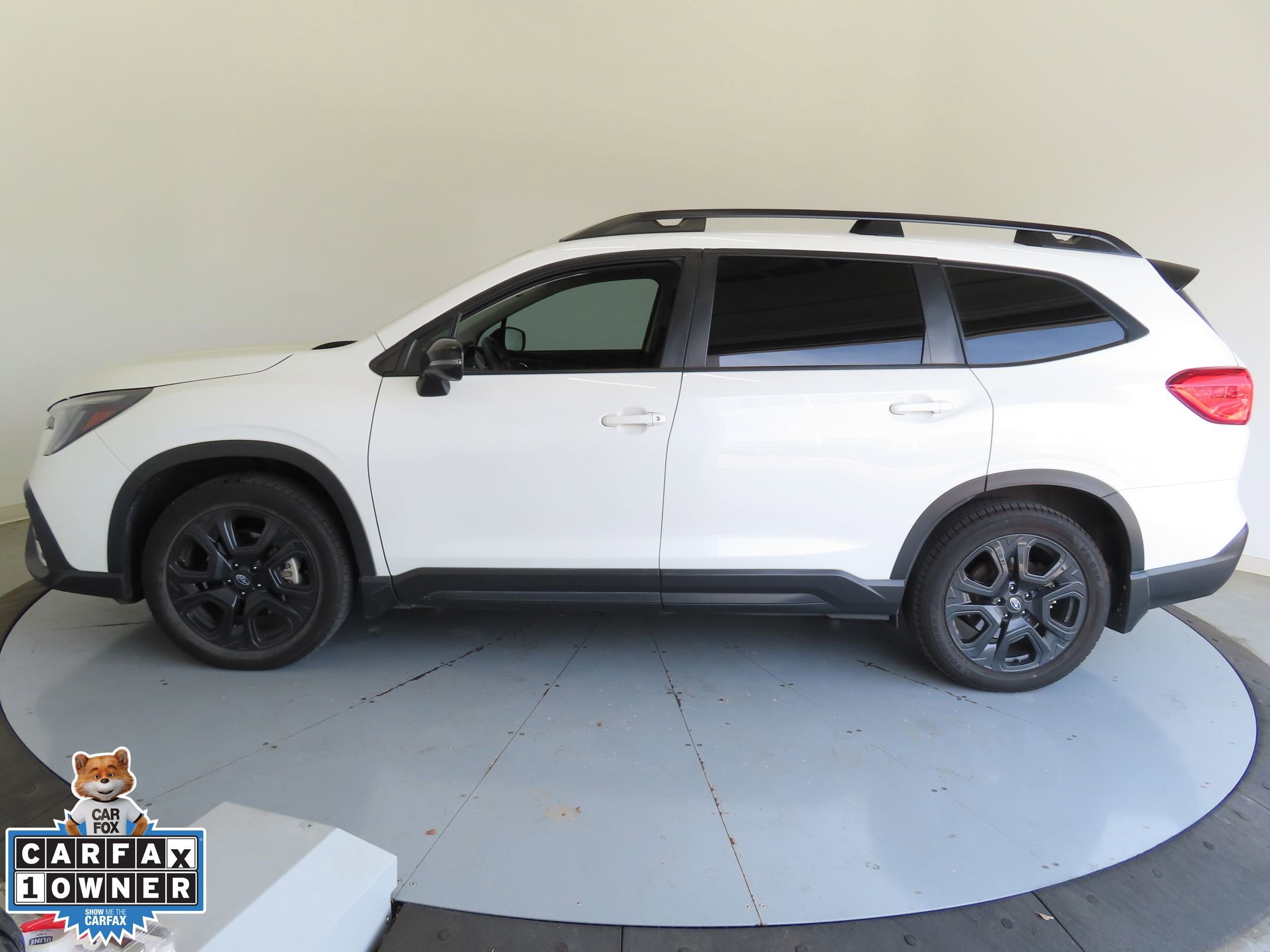 Used 2023 Subaru Ascent Onyx Edition AWD/4WD image 7