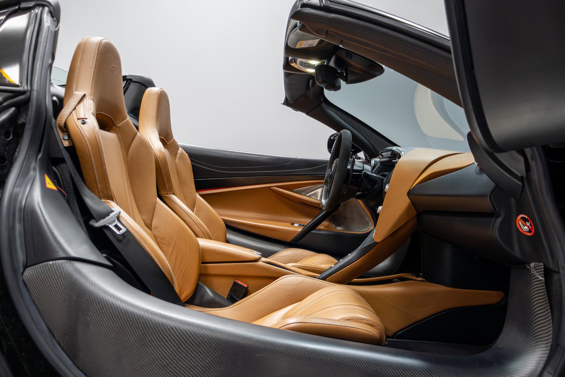 Used 2019 McLaren 720S Luxury RWD image 25