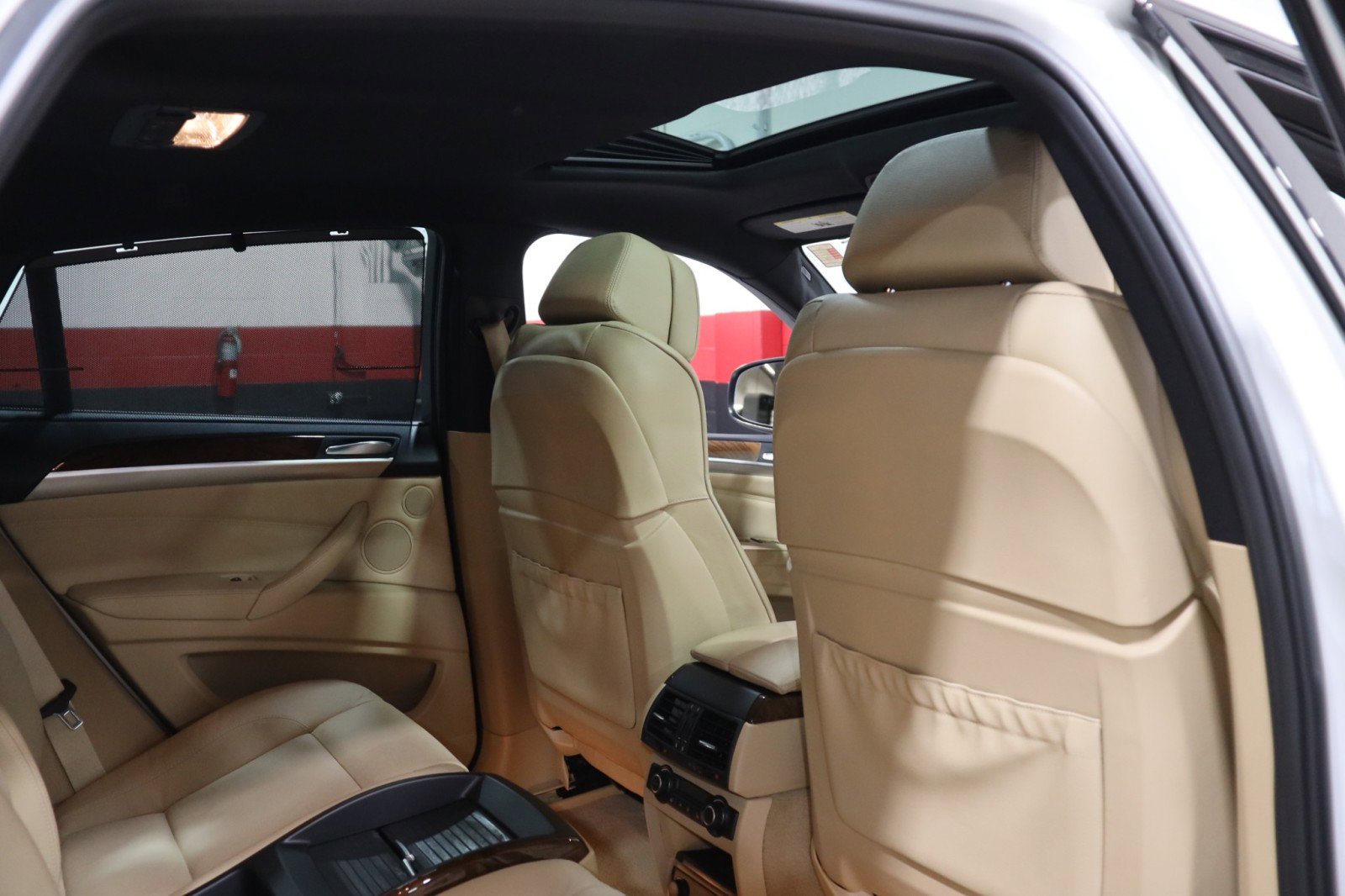 Used 2014 BMW X6 xDrive50i image 50