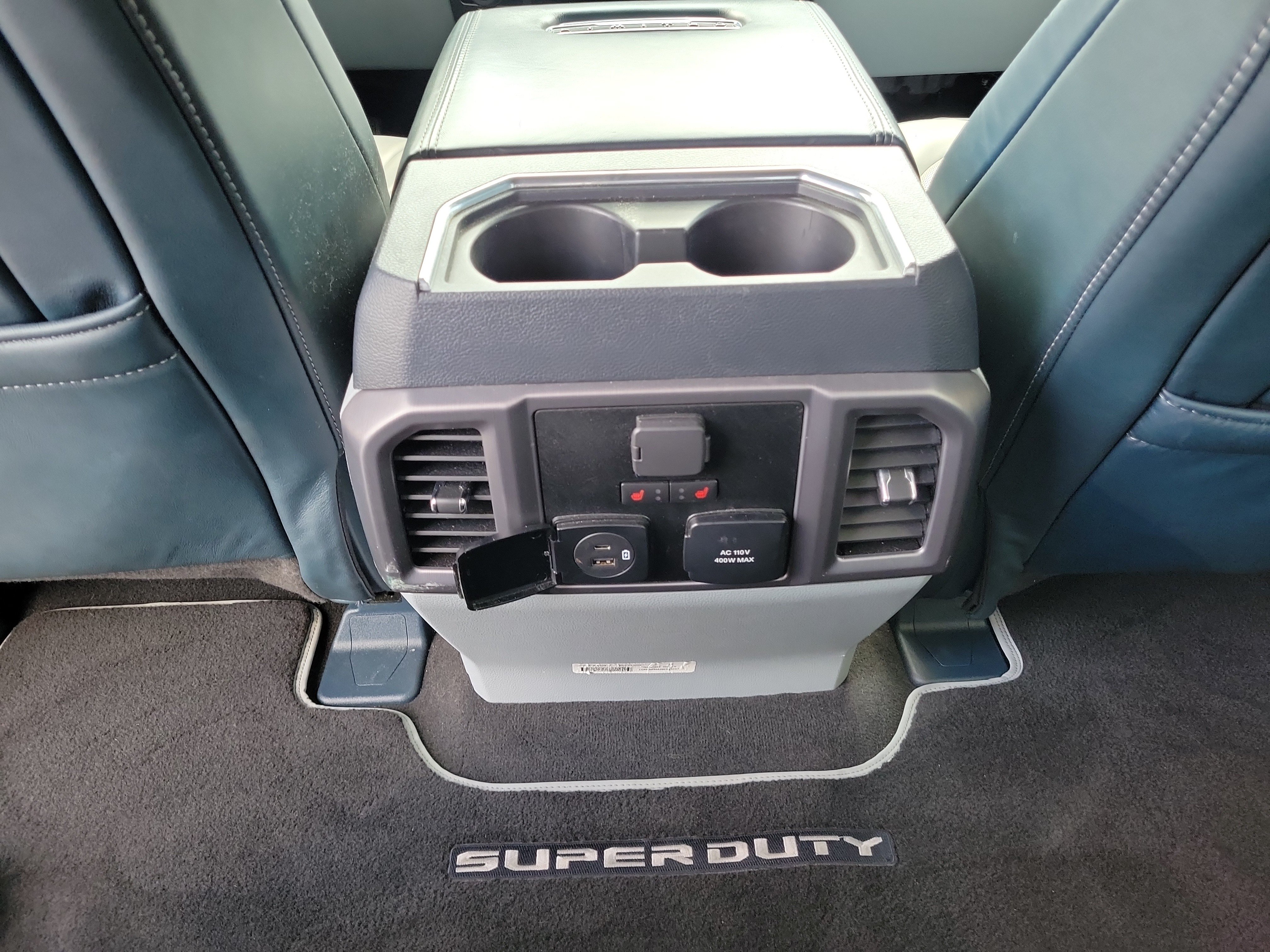 Used 2022 Ford F250 Limited AWD/4WD image 10