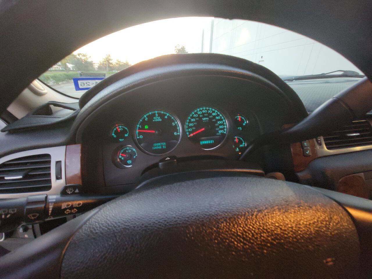 Used 2008 Chevrolet Tahoe LTZ w/ LTZ Preferred Equipment Group image 13