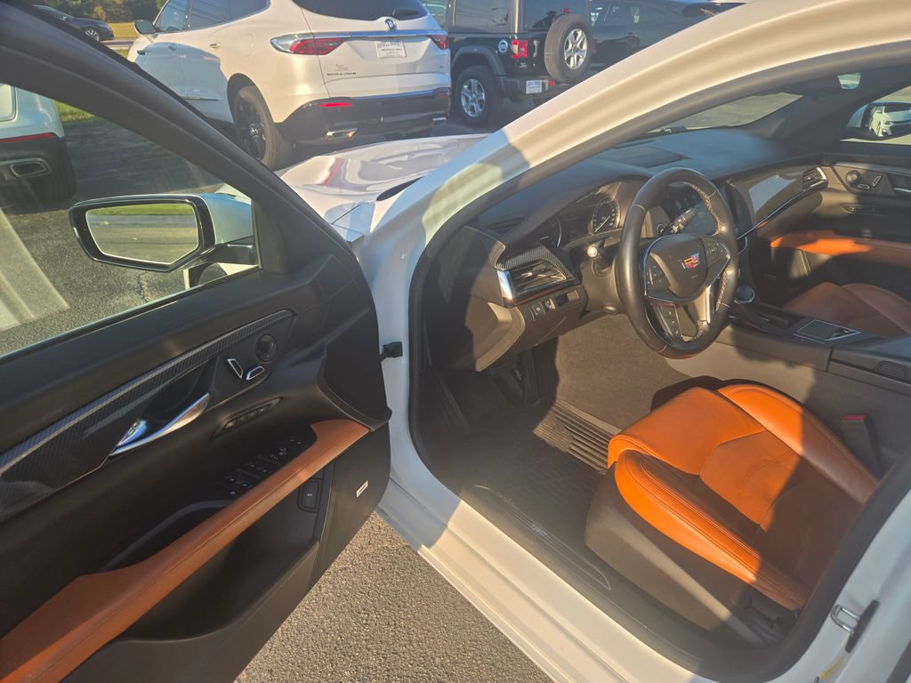 Used 2018 Cadillac CT6 Luxury AWD/4WD image 5