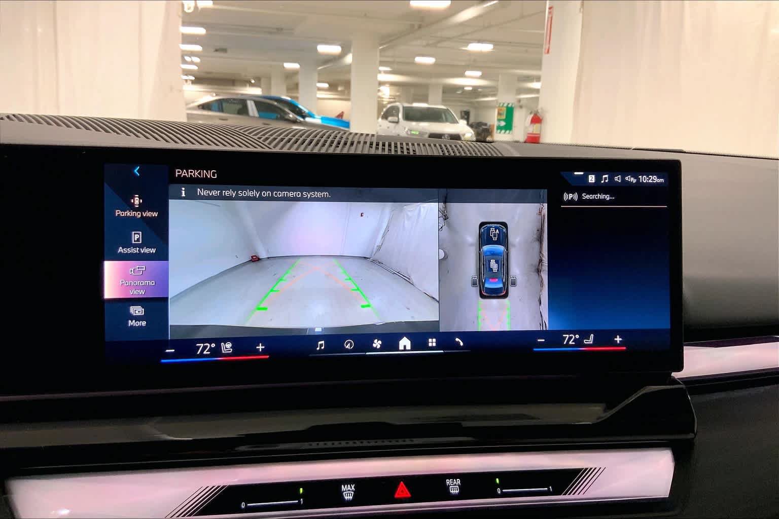 Used 2024 BMW i5 eDrive40i w/ Premium Package RWD image 19