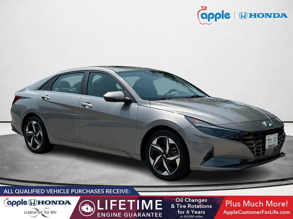 Used 2023 Hyundai Elantra Limited w/ Preferred Accessory Package