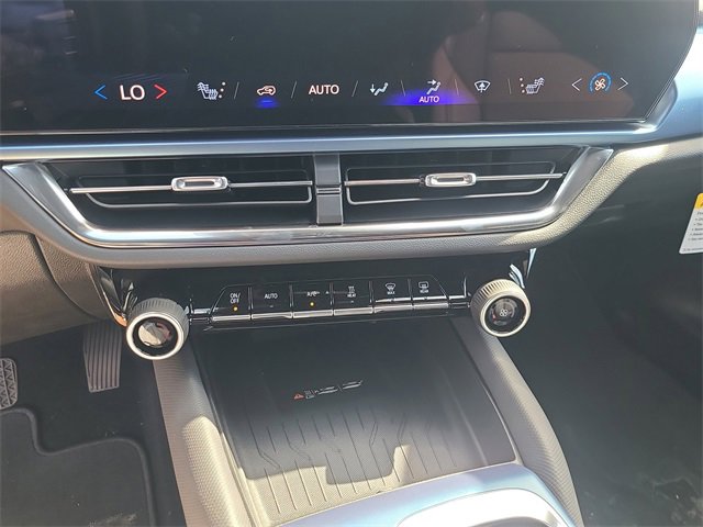 New 2026 Chevrolet Equinox EV LT image 33