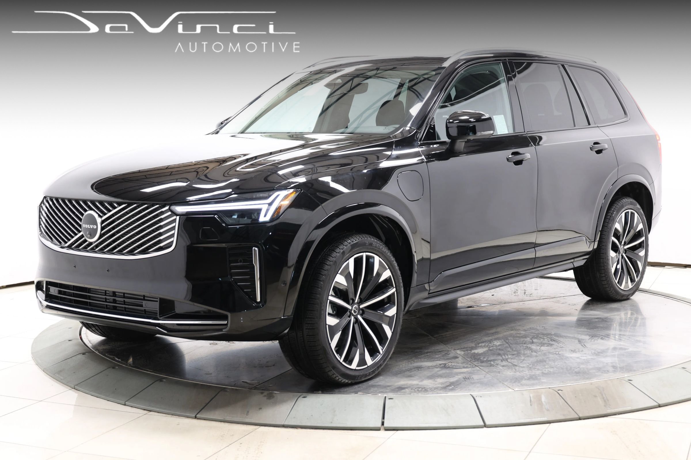 Used 2025 Volvo XC90 T8 Plus w/ Protection Package Premier