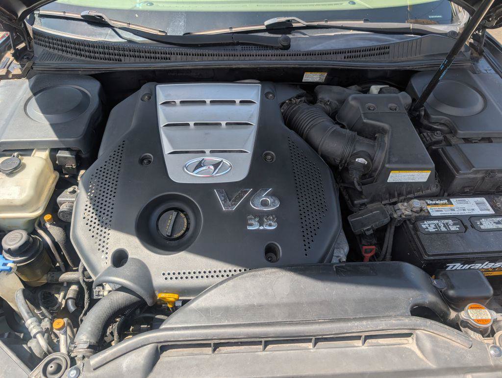 Used 2006 Hyundai Azera Limited FWD image 16