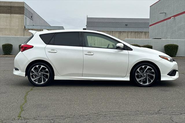 Certified 2017 Toyota Corolla iM w/ Carpet Mat Package image 6